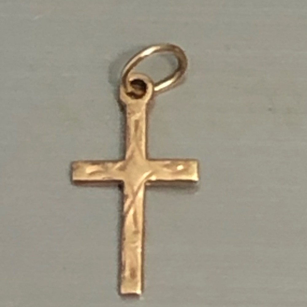 14K Yellow Gold Pendant Cross